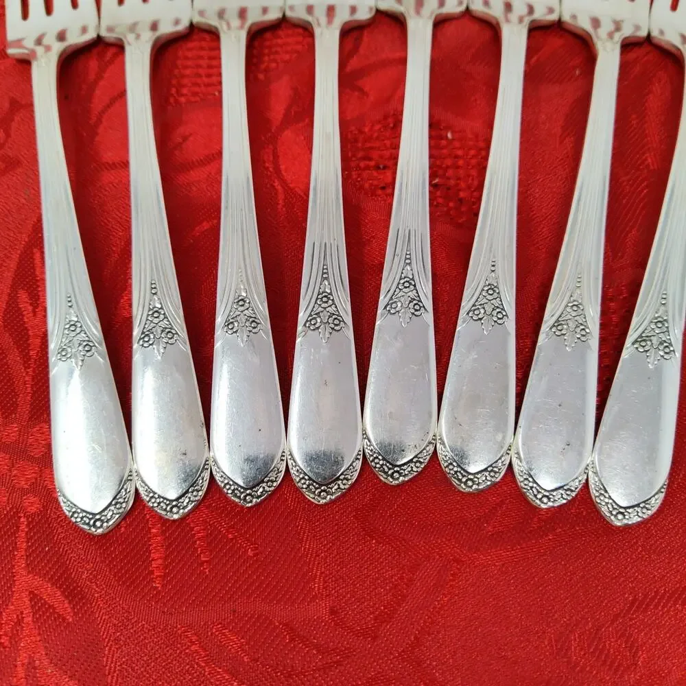 8X DF Dinner Forks WM Rogers International MARY LOU DEVONSHIRE Silverplate